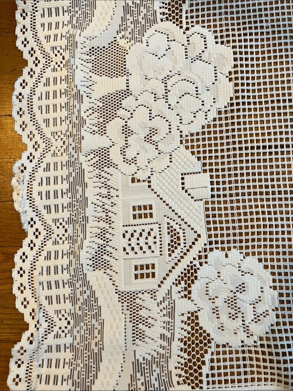 Ivory set of four jabots and one straight curtain set in houses and trees patten